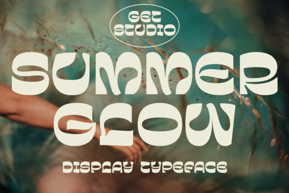 Summer Glow: A Retro, Wavy Display Font for Web Design